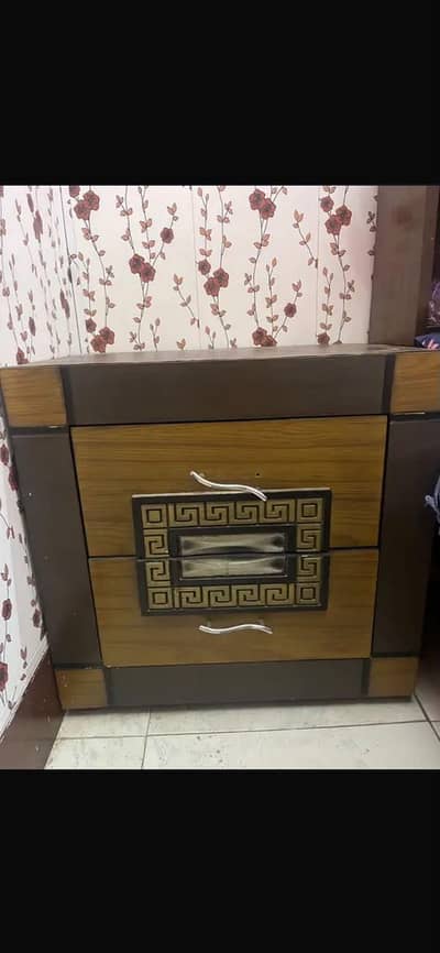 bed in good condition brown
