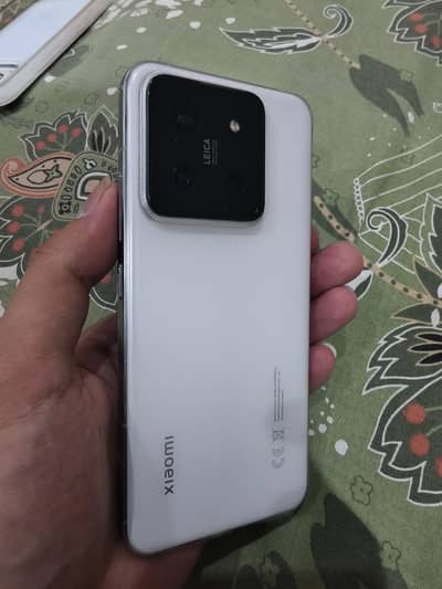 Xiaomi Mi 14