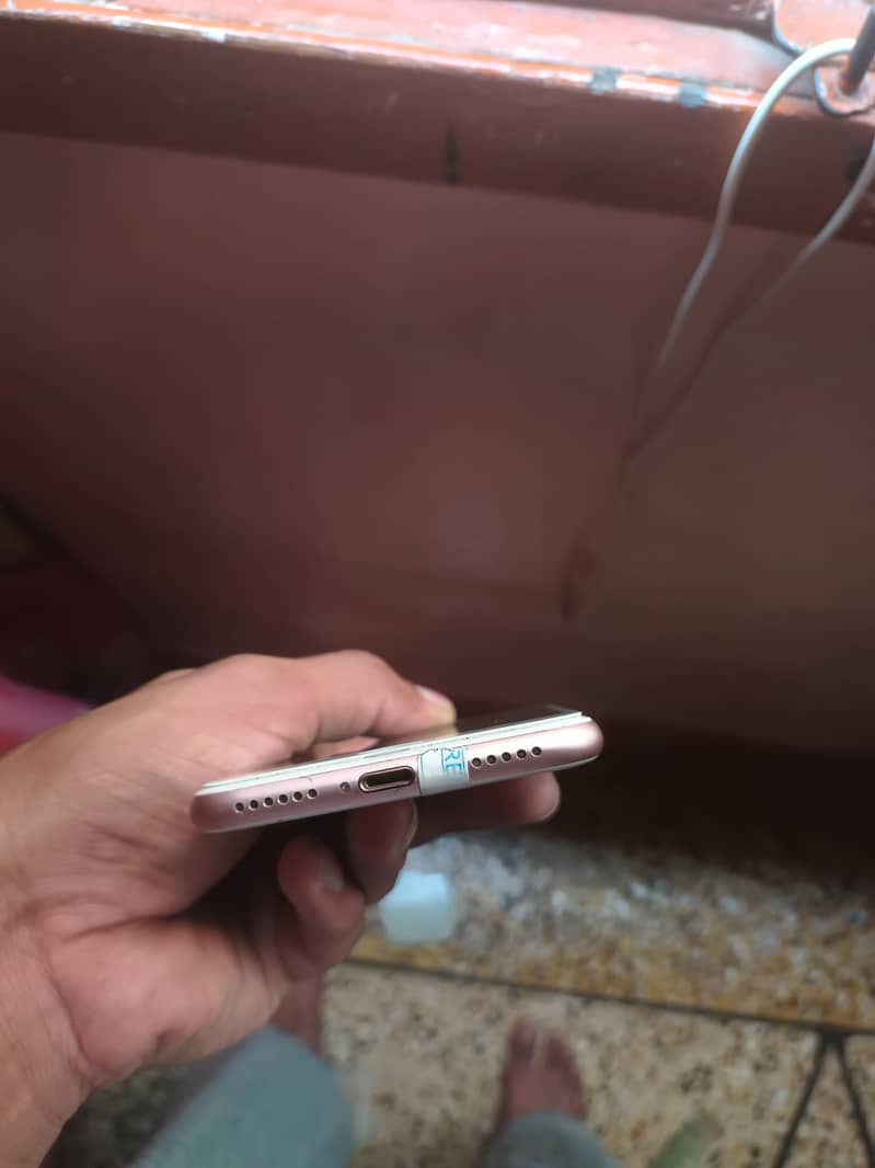 Apple iPhone 7 5