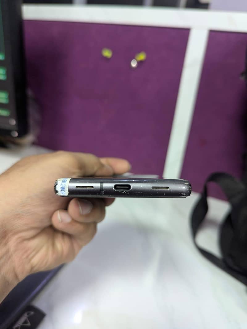Google Pixel 7a 6