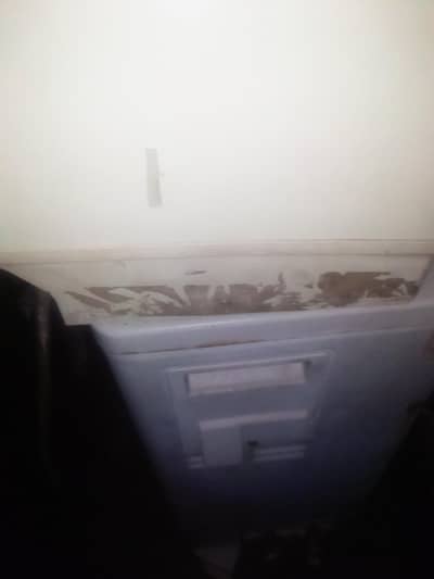 Haier ac 1 ton 10/10 condition original gass without pipe no any falt
