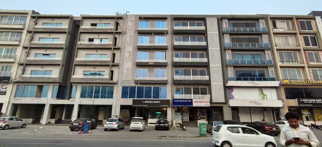 5 MARLA PLAZA FOR SALE IN SECTOR D BAHRIA TOWN LAHORE