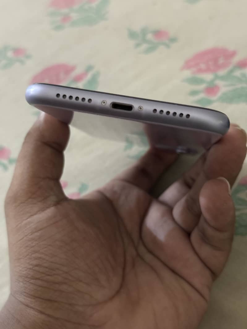 Apple iPhone 11 8