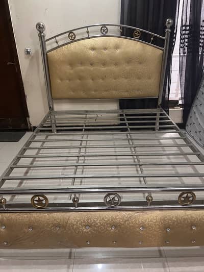 Iron bed queen bed