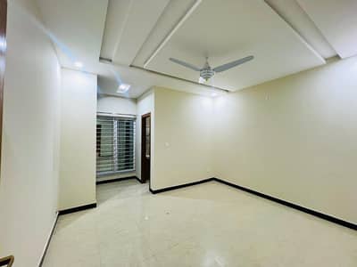 8 MARLA BRAND NEW SINGLE STORY HOUSE FOR SALE F-17 ISLAMABAD ALL FACILITY AVAILABLE