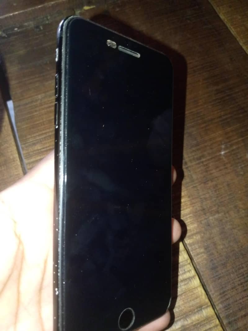 Apple iPhone 7 Plus 1