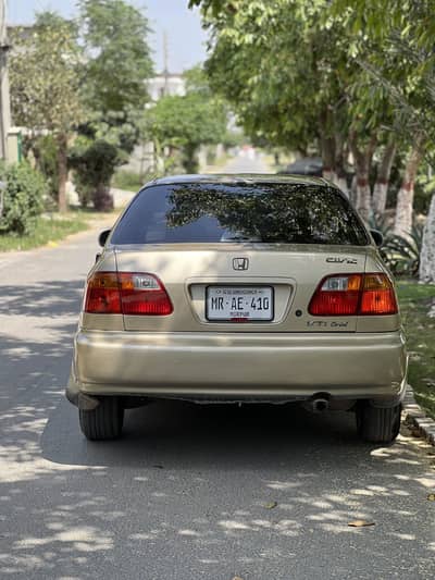 Honda Civic VTi Oriel 2000