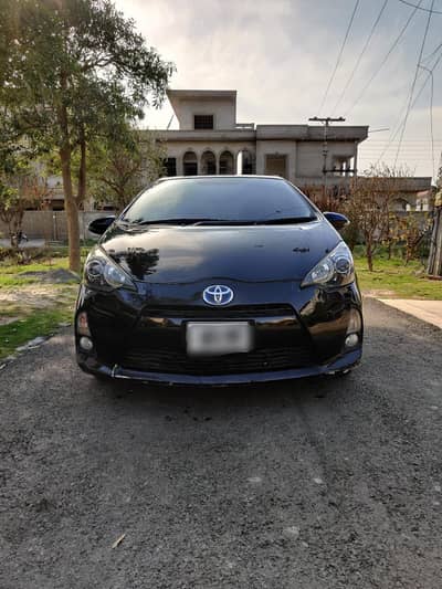 Toyota Aqua 2014 / 17 (Urget Sale)