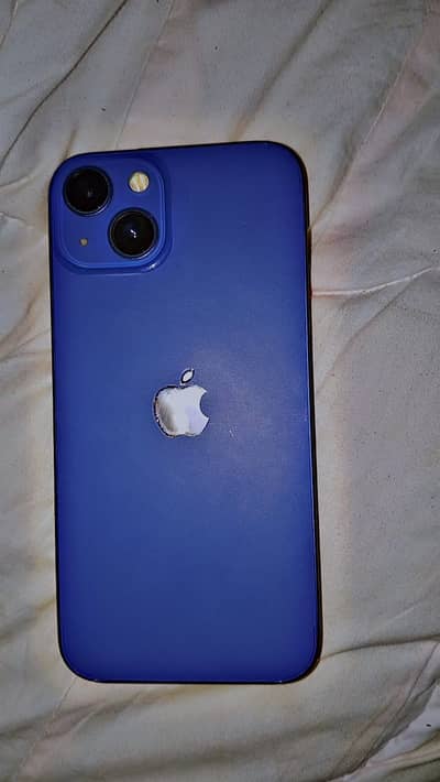 Apple iPhone 13