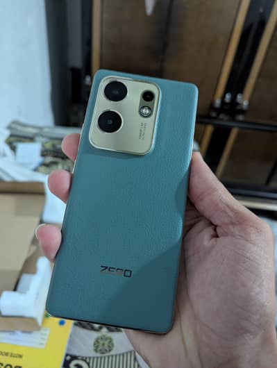 Infinix Zero 30