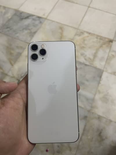 Apple iPhone 11 Pro Max 256 72%