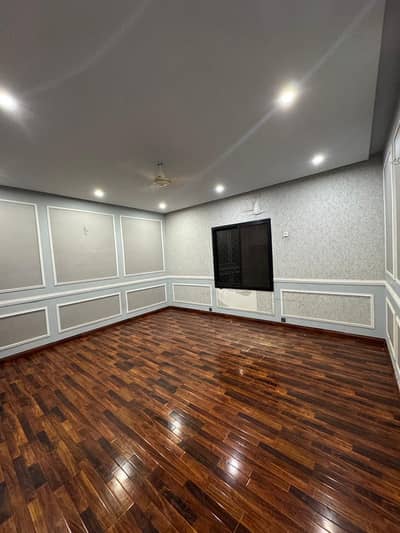 Gulshan-e-Iqbal - Block 13/C Upper Portion Sized 240 Square Yards Is Available