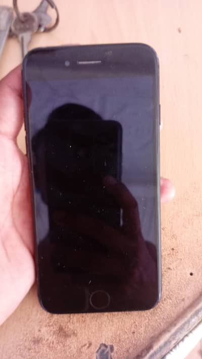 Apple iPhone 7