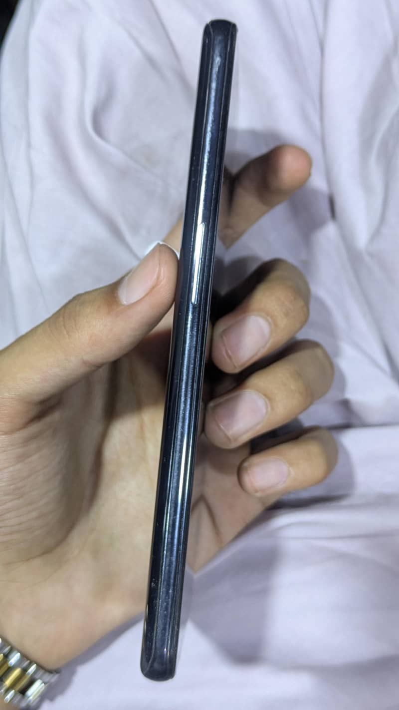 One Plus 9 Lite 3
