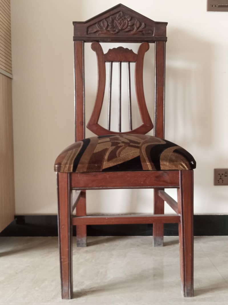 Dining Table + 6 Chairs 2
