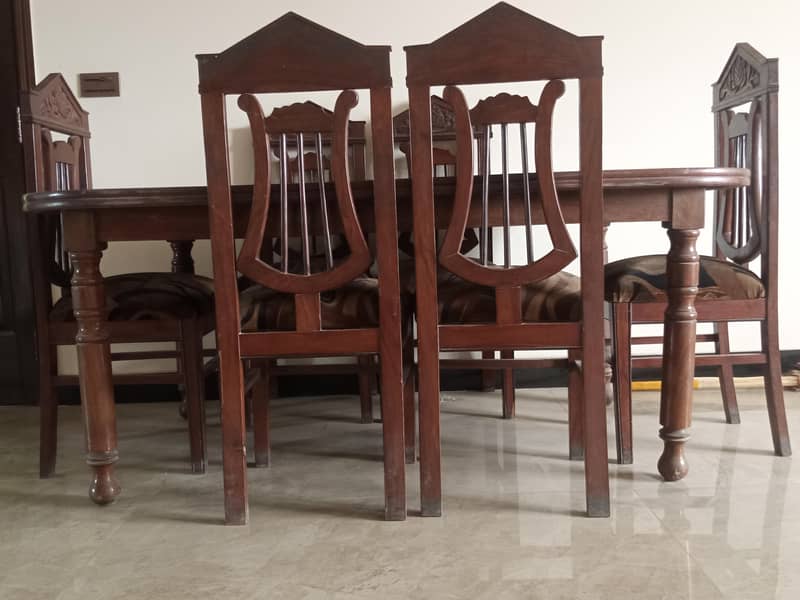 Dining Table + 6 Chairs 5