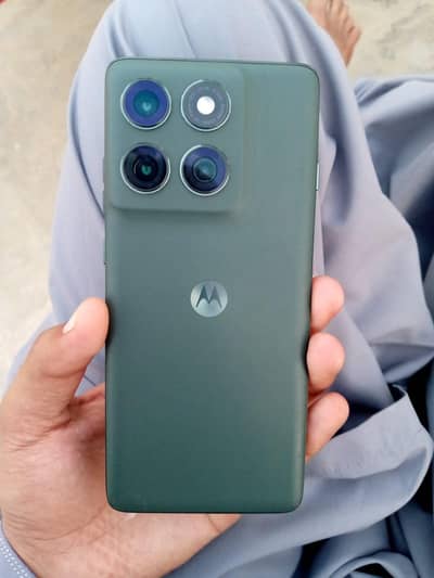 Motorola Edge 2025