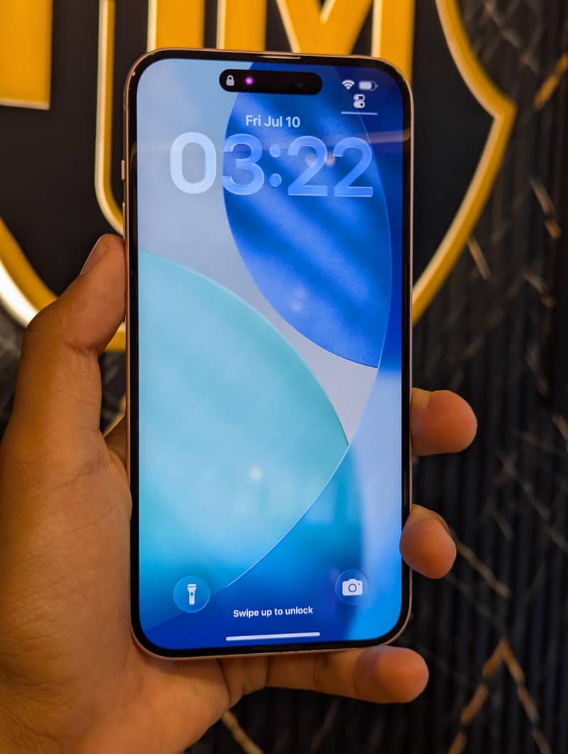Apple iPhone 15 plus 4