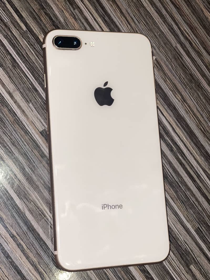 Apple iPhone 8 Plus 0