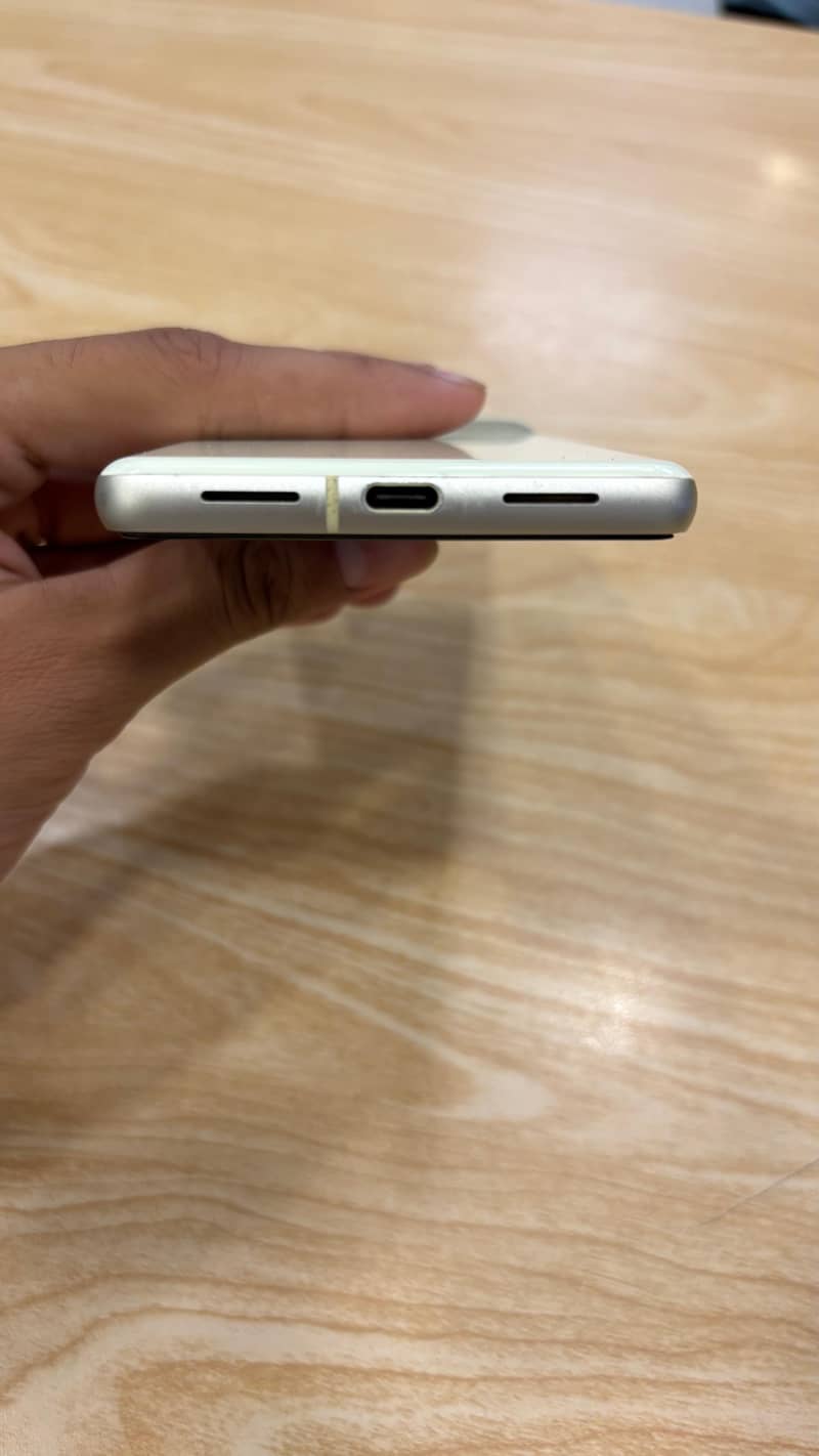 Google Pixel 7 3