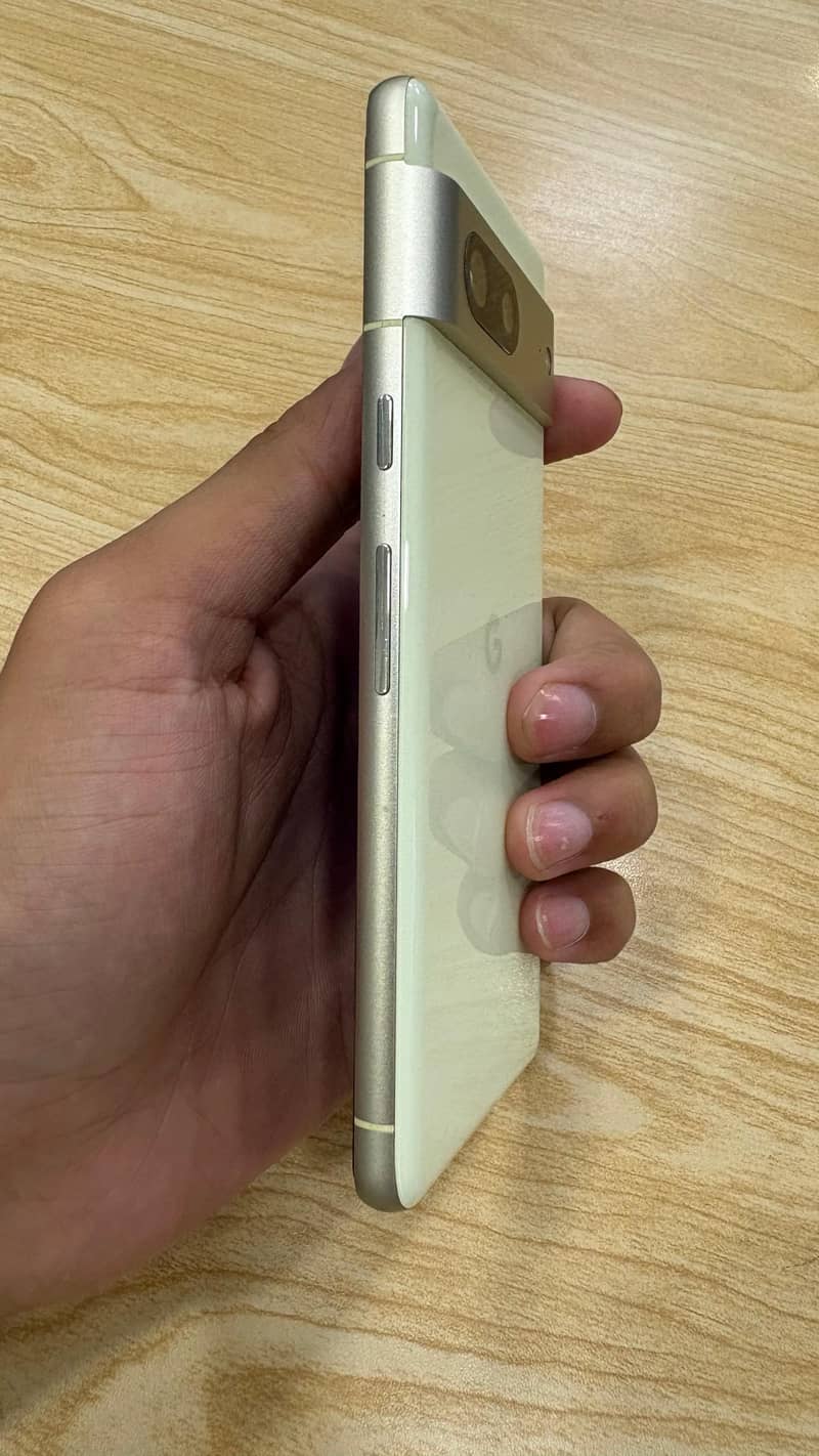 Google Pixel 7 5