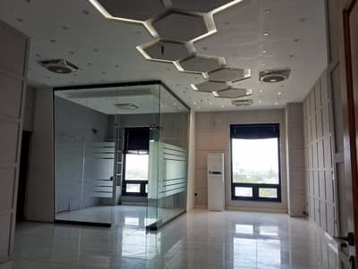 300 Sq Ft Commercial Office For Rent in Gulberg