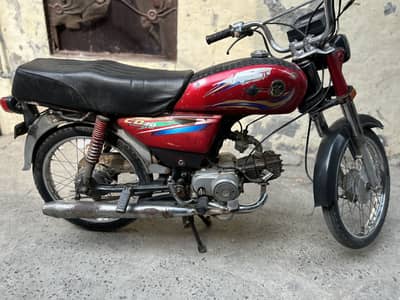 Dhoom 70 2010 model good condition engine ok only original book ha