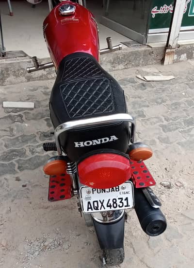 Suzuki gd110