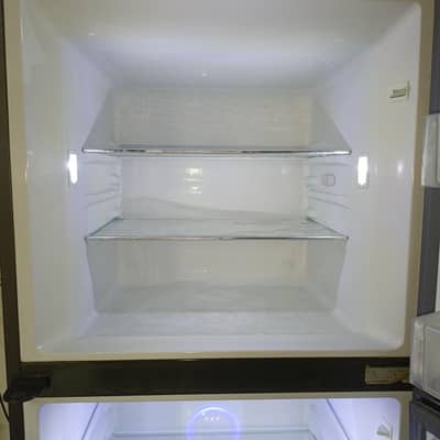Haeir Refrigerator Normal size Excellent condition