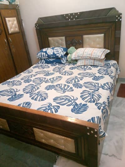 wood bed set, cupboard, divider, dressing