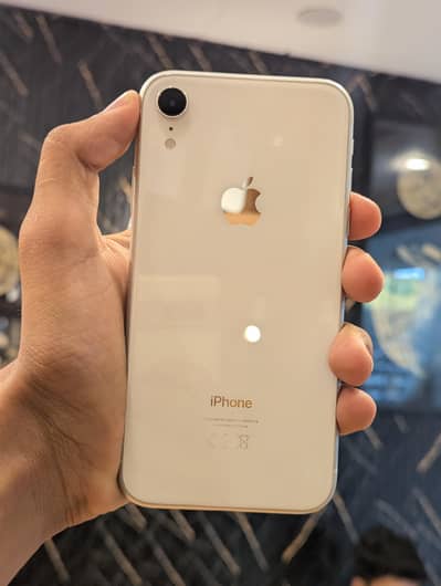 Apple iPhone XR