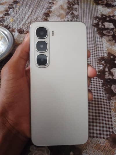 Infinix Hot 60i