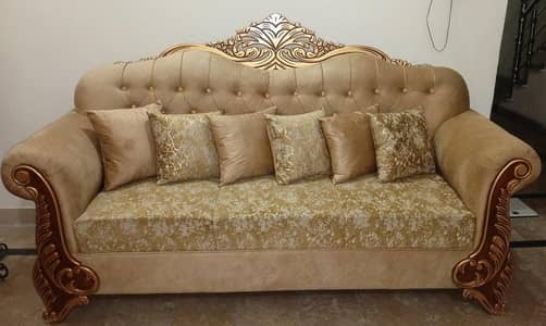 I sale my Turkish style sofa set brand new urgent sale