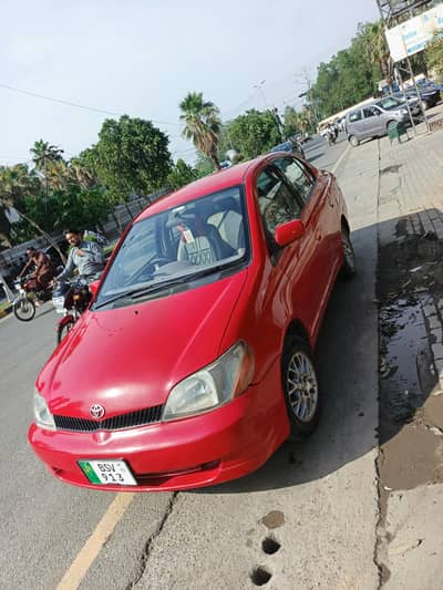 Toyota Platz 2011
