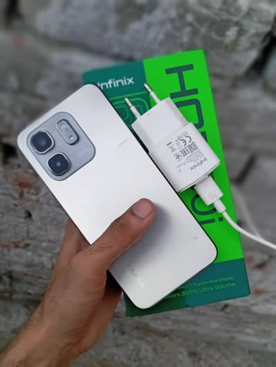 Infinix Hot 50i 6+4/128gb with complete box original for sale