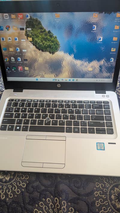 HP Elitebook 840 G3 8GB Ram / 128 GB SSD