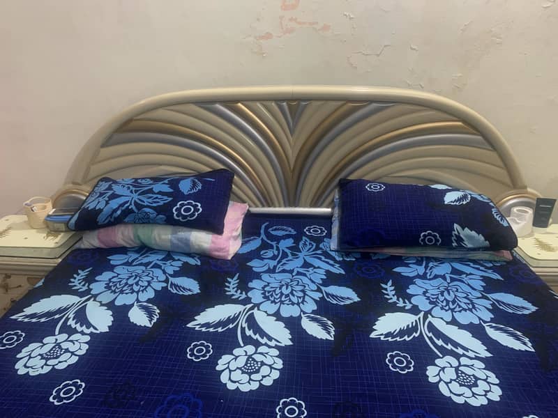 Bed dressing 0
