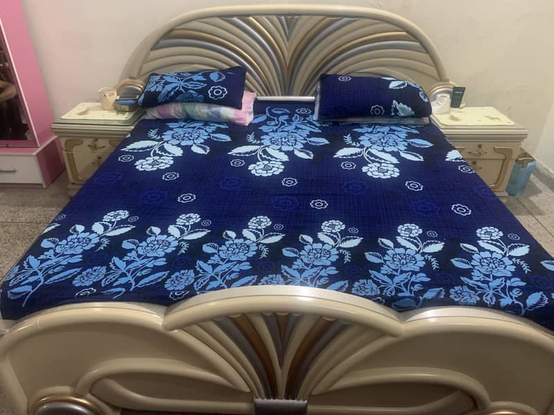 Bed dressing 3