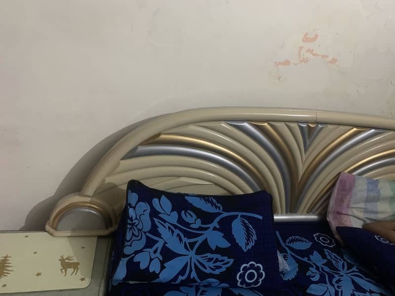 Bed dressing 7