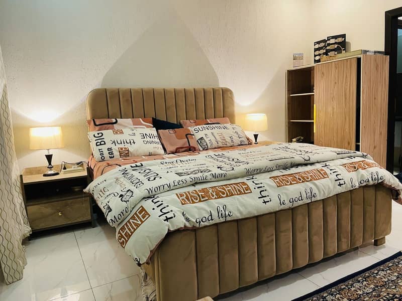 Bed + side tables + dressing 1