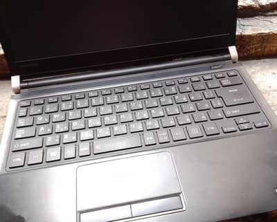 Toshiba dynabookR73