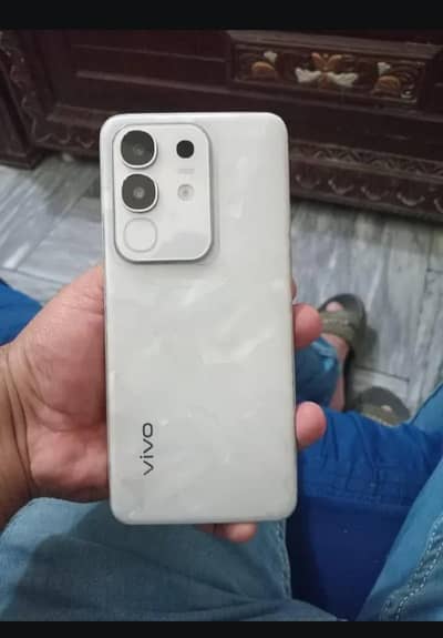 Vivo Y29