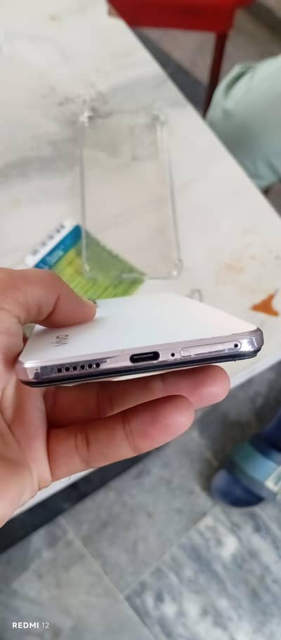 Vivo V21 10. by 10 condition lush