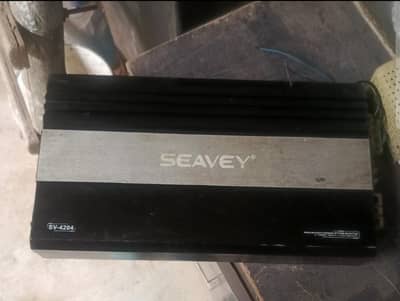 Seavey 4channal 4500watt MOSFET amplifier
