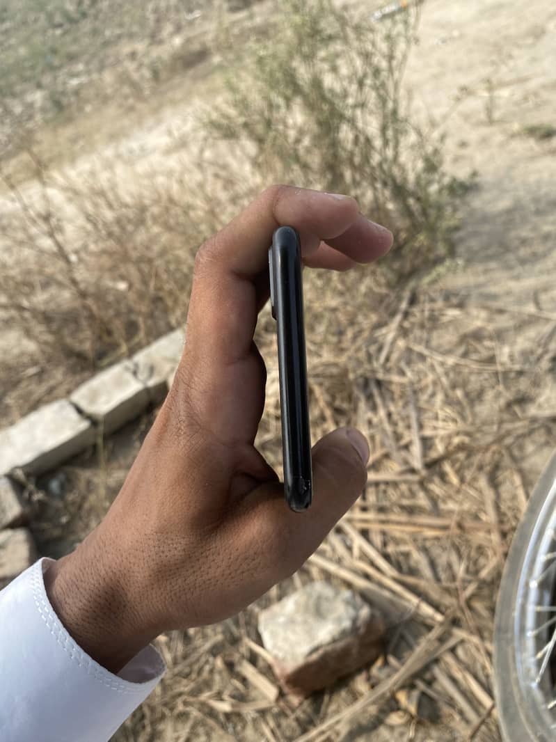 Apple iPhone 7 Plus 5