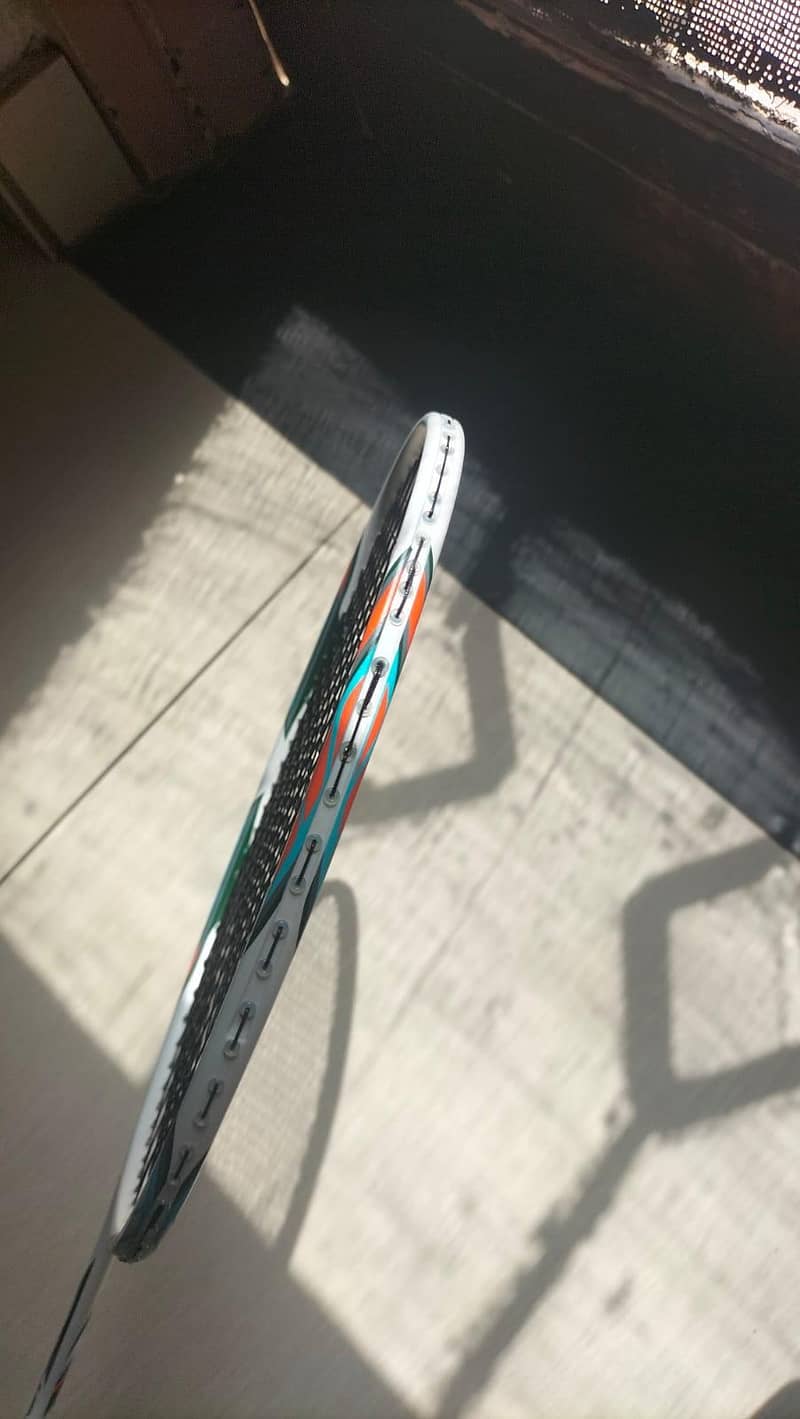 badminton racket 0