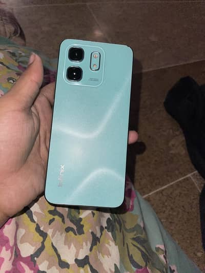 Infinix Hot 50i 128 gb wow