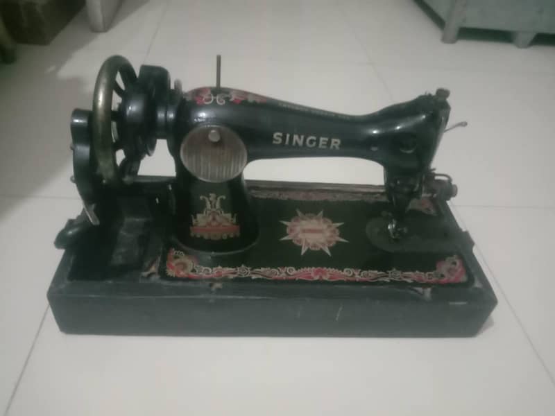 Singer sewing machine 0