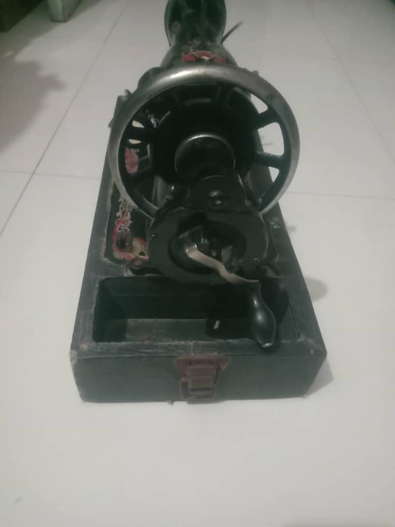Singer sewing machine 2