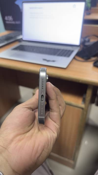 Apple iPhone 16 Pro Max